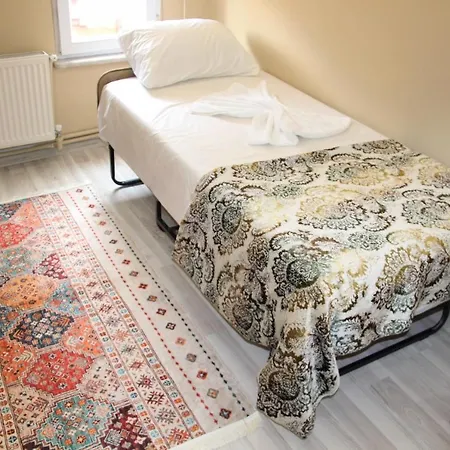 Homestay Estampolis *